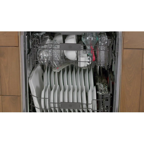 GE Appliances 24" 51 dBA BuiltIn Dishwasher with Hidden Controls